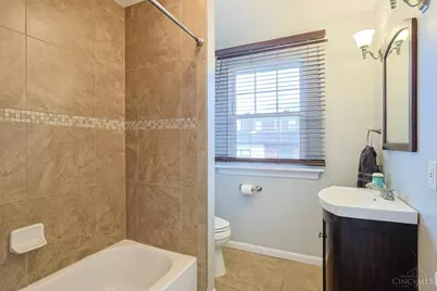 5835 Montgomery Road, Cincinnati, OH 45212 - Photo 33