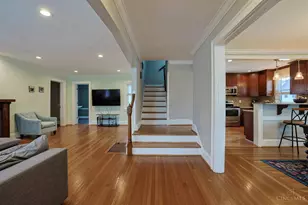 5835 Montgomery Rd, Cincinnati, OH 45212 - Photo 5