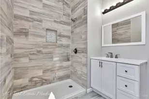 4703 Stewart Ave, Cincinnati, OH 45227 - Photo 25