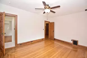 3565 St Charles Pl, Cincinnati, OH 45208 - Photo 9