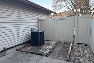 22 Oakwood Ct, Springdale, OH 45246 - Photo 39