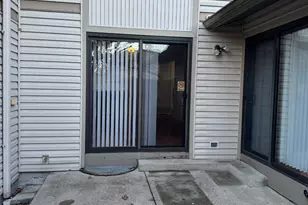 22 Oakwood Ct, Cincinnati, OH 45246 - Photo 37