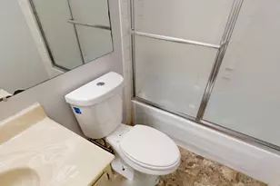 22 Oakwood Ct, Springdale, OH 45246 - Photo 25