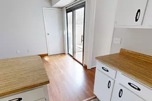 22 Oakwood Ct, Springdale, OH 45246 - Photo 15