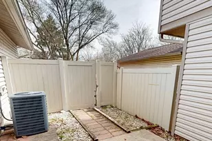 22 Oakwood Ct, Springdale, OH 45246 - Photo 45