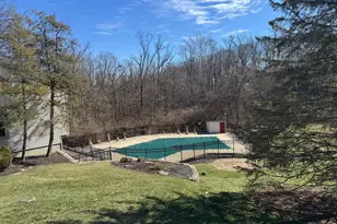 22 Oakwood Ct, Springdale, OH 45246 - Photo 49