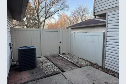 22 Oakwood Court, Springdale, OH 45246 - Photo 41