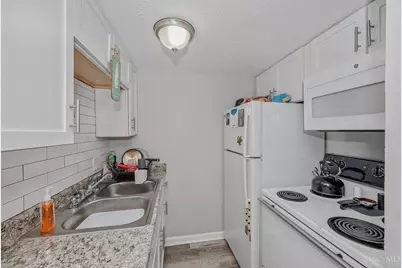 10916 Reading Road, Cincinnati, OH 45241 - Photo 9