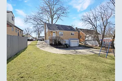 2872 Roseann Lane, Green Township, OH 45239 - Photo 5