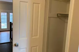 9767 Bunker Hill Ln, Montgomery, OH 45242 - Photo 7