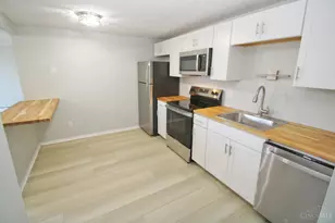 6617 Hearne Rd, Cincinnati, OH 45248 - Photo 9