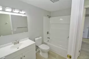 6617 Hearne Rd, Cincinnati, OH 45248 - Photo 15