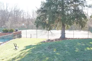 6617 Hearne Rd, Cincinnati, OH 45248 - Photo 29