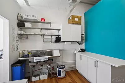 3431 Edwards Road, Cincinnati, OH 45208 - Photo 9