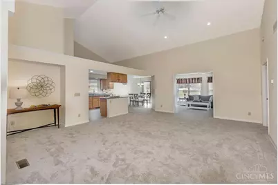 1192 Deerfield Circle, Hamilton, OH 45013 - Photo 3