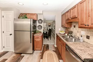 10802 Lakehurst Ct, Sycamore Township, OH 45242 - Photo 13