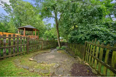 5806 Montgomery Road, Cincinnati, OH 45212 - Photo 33