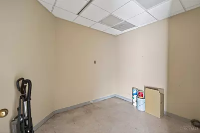 3443 Edwards Road, Cincinnati, OH 45208 - Photo 13