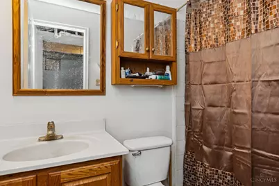 10228 Springbeauty Lane, Springfield Township, OH 45231 - Photo 21