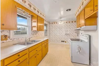 330 Kenyon Drive, Hamilton, OH 45015 - Photo 9