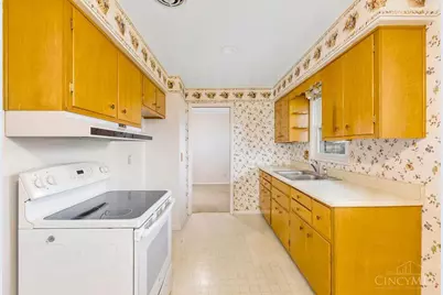 330 Kenyon Drive, Hamilton, OH 45015 - Photo 7