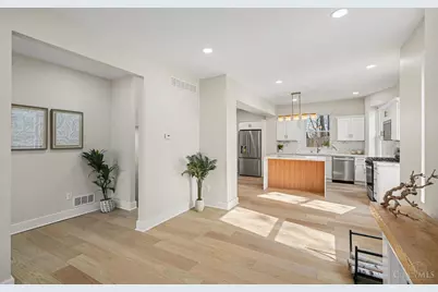 2548 Hackberry Street, Cincinnati, OH 45206 - Photo 7