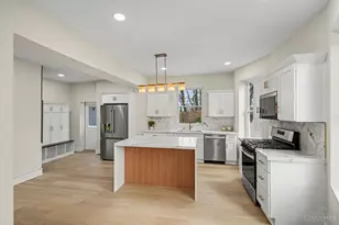 2548 Hackberry St, Cincinnati, OH 45206 - Photo 11