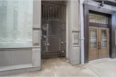 813 Broadway Street #404, Cincinnati, OH 45202 - Photo 5