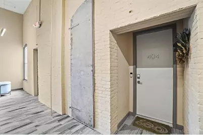 813 Broadway Street #404, Cincinnati, OH 45202 - Photo 9