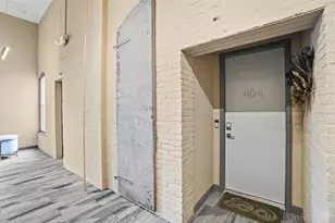 813 Broadway St, Cincinnati, OH 45202 - Photo 9