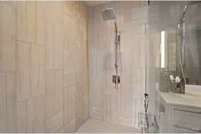 813 Broadway Street #404, Cincinnati, OH 45202 - Photo 35