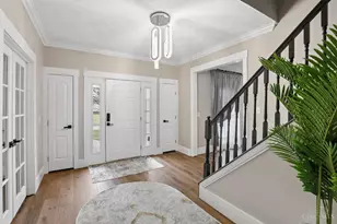 8179 Worcester Dr, Hamilton Township, OH 45039 - Photo 5