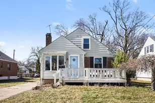 7719 Dearborn Ave, Deer Park, OH 45236 - Photo 1