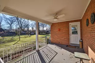 10022 Lakeside Dr, Springfield Township, OH 45231 - Photo 37