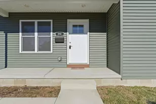 910 Vine St, Washington Court House, OH 43160 - Photo 7