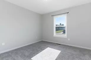 910 Vine St, Washington Court House, OH 43160 - Photo 27