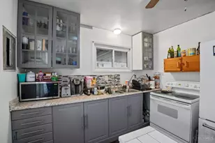 4041 Larchview Dr, Sycamore Township, OH 45236 - Photo 9