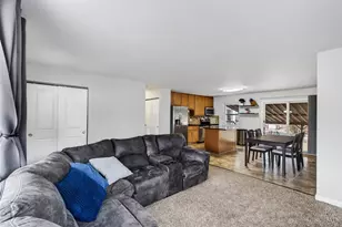 6184 Seiler Dr, Green Township, OH 45239 - Photo 9