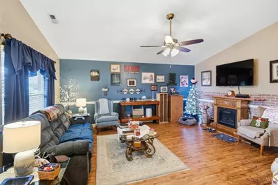 2028 Jackson Lane, Middletown, OH 45044 - Photo 7