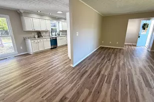 176 Lakeview Dr, Monroe, OH 45044 - Photo 11