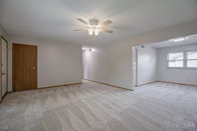 5720 Lake Circle Drive, Fairfield, OH 45014 - Photo 7