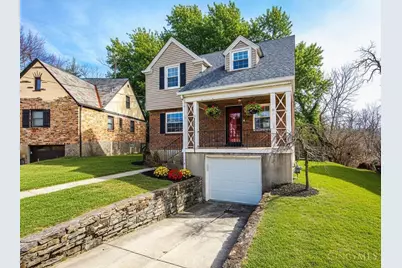 3264 Ashwood Drive, Cincinnati, OH 45213 - Photo 1