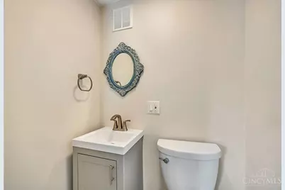 3264 Ashwood Drive, Cincinnati, OH 45213 - Photo 21