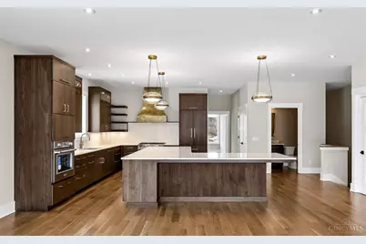 5751 Sanctuary Place, Cincinnati, OH 45230 - Photo 15