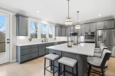 102 Blossom View Drive, Loveland, OH 45140 - Photo 9