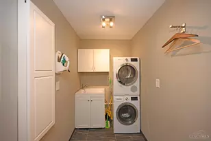 2444 Madison Rd, Cincinnati, OH 45208 - Photo 43