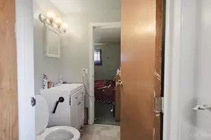 298 Kinsman Ct, Delhi Township, OH 45238 - Photo 9