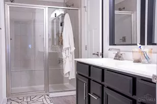 7889 Pinnacle Point Dr, West Chester, OH 45069 - Photo 7