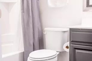 7889 Pinnacle Point Dr, West Chester, OH 45069 - Photo 11