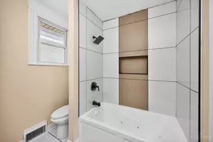 1989 Kinney Ave, Cincinnati, OH 45207 - Photo 35